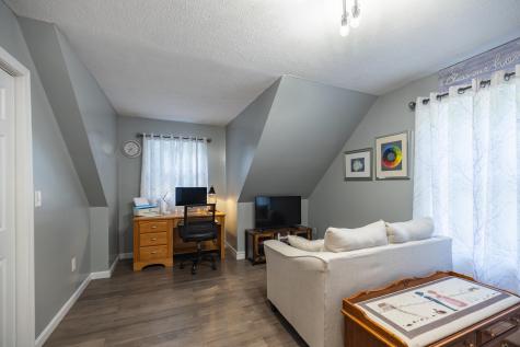 76 Punkintown Road Eliot ME 03903