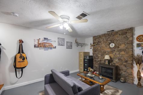 76 Punkintown Road Eliot ME 03903