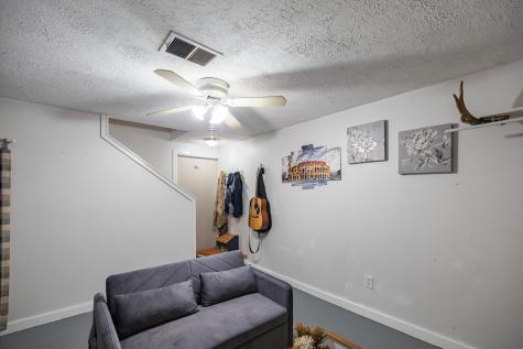 76 Punkintown Road Eliot ME 03903