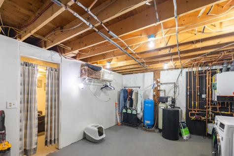 76 Punkintown Road Eliot ME 03903