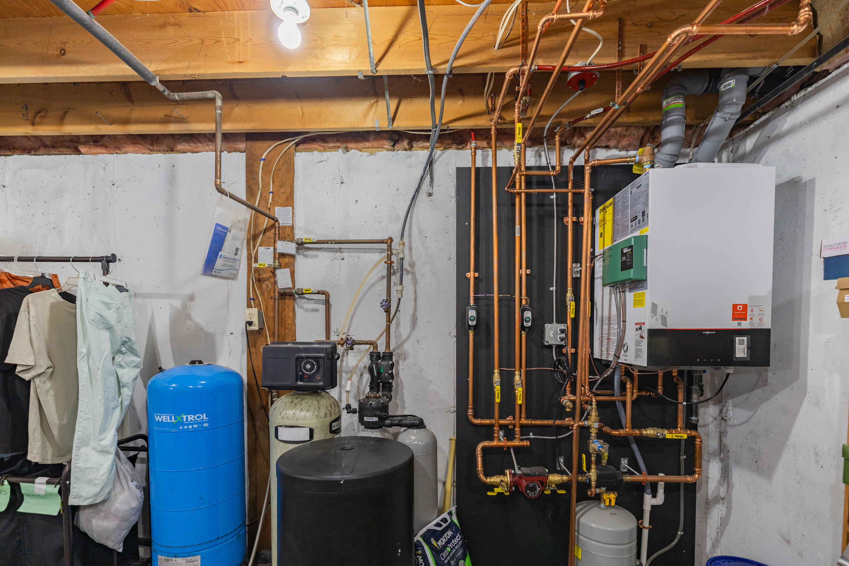 76 Punkintown Road Eliot ME 03903