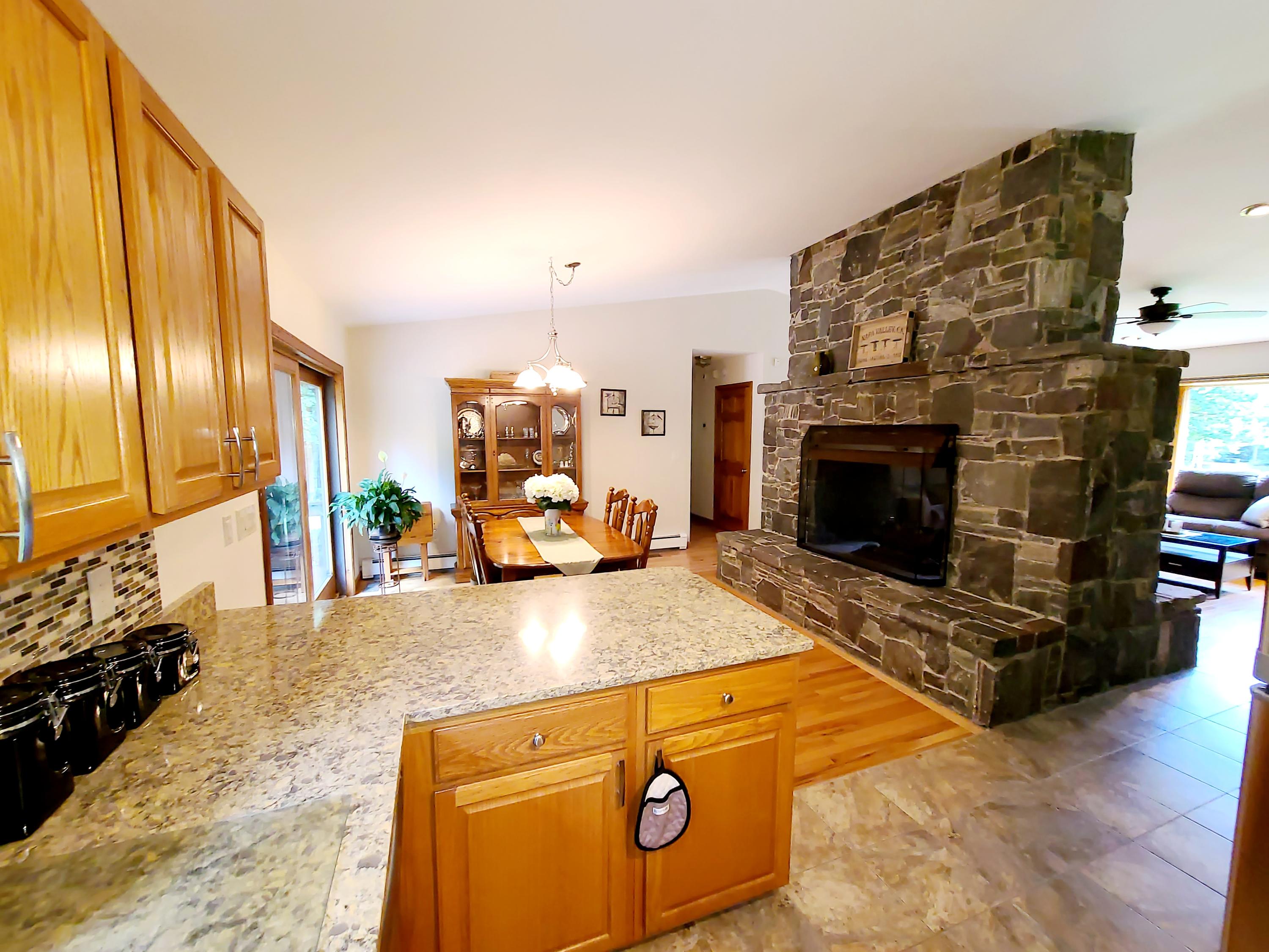 5 Acorn Lane Lewiston ME 04240