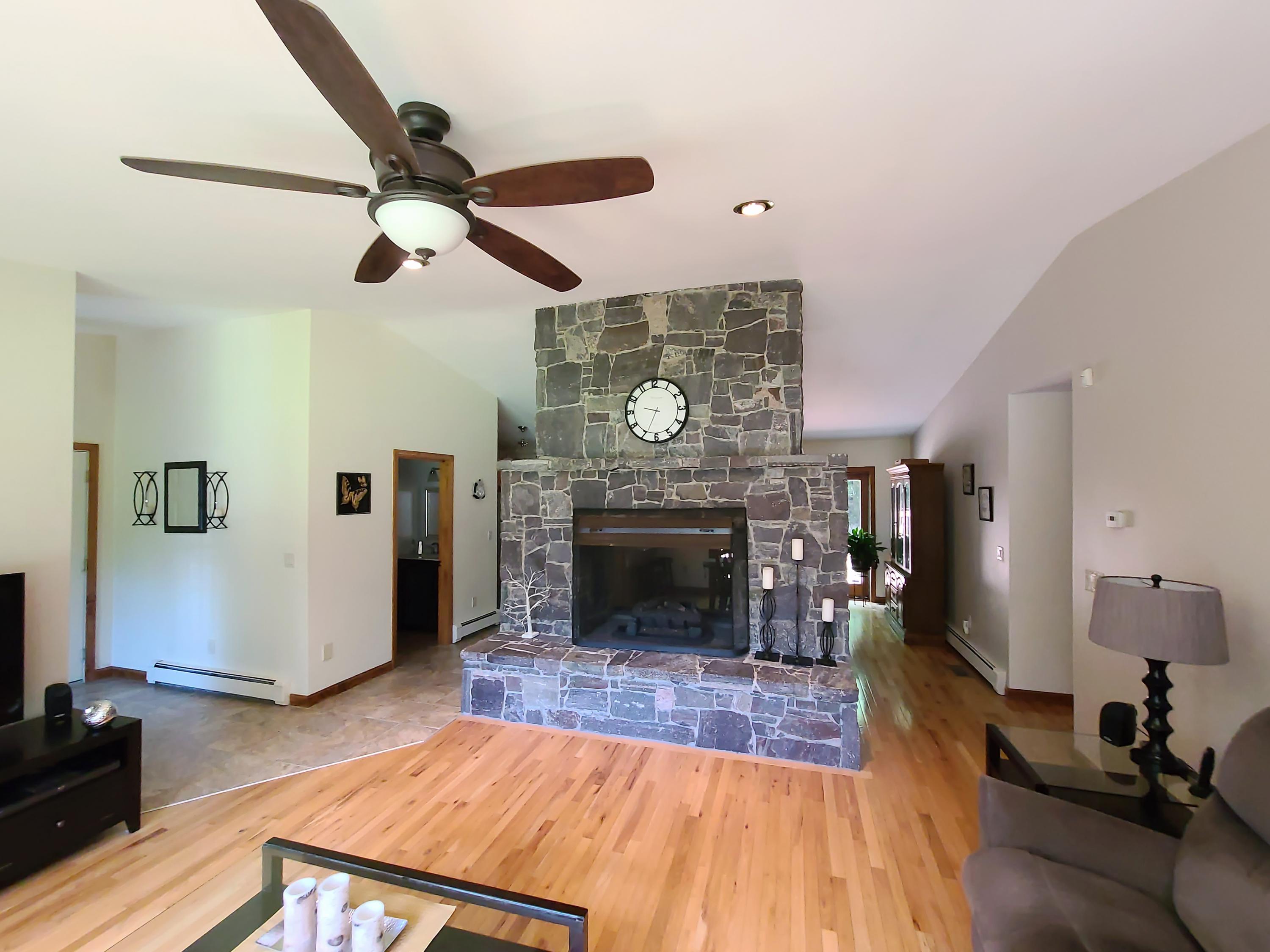 5 Acorn Lane Lewiston ME 04240