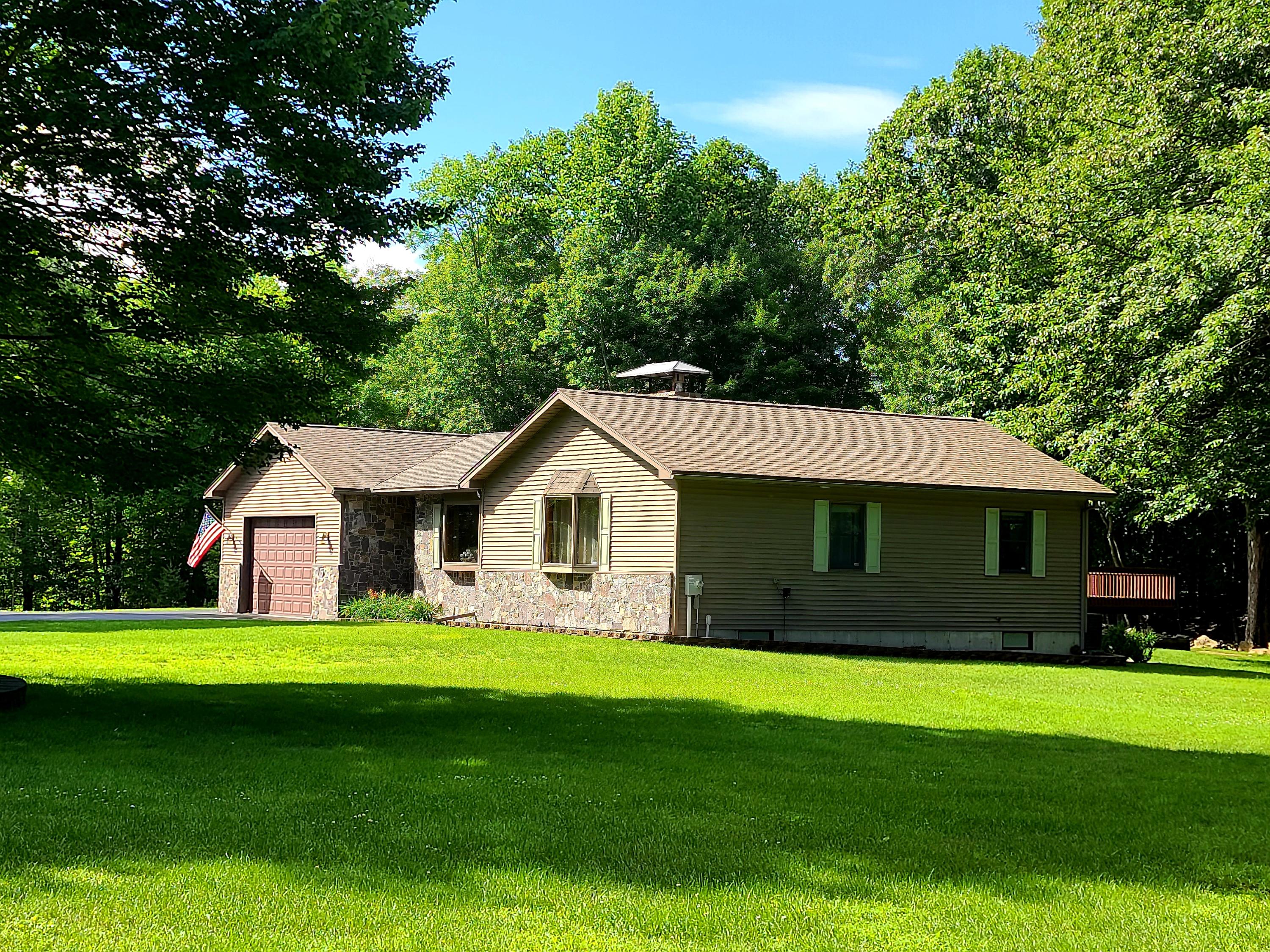 5 Acorn Lane Lewiston ME 04240