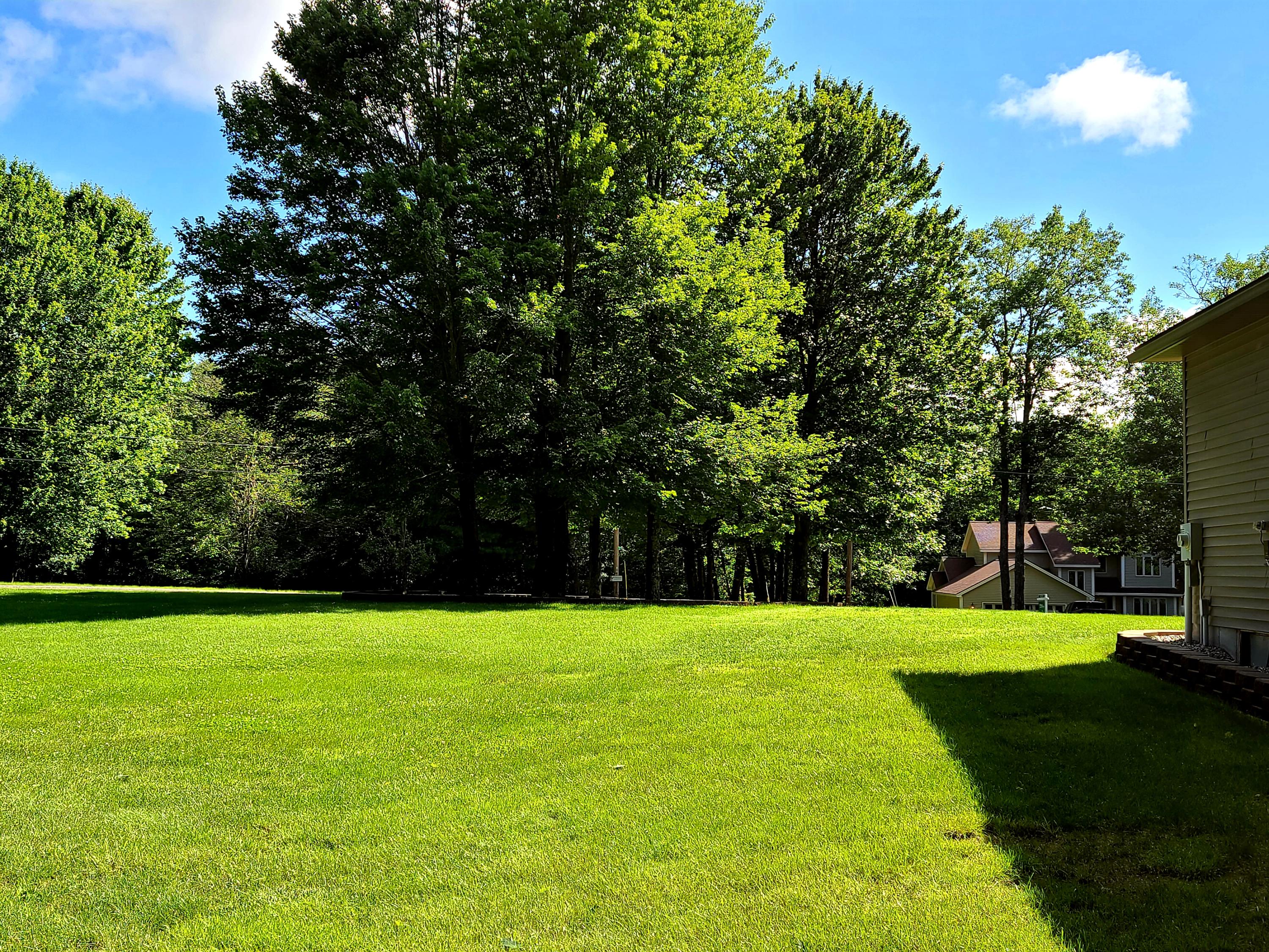 5 Acorn Lane Lewiston ME 04240