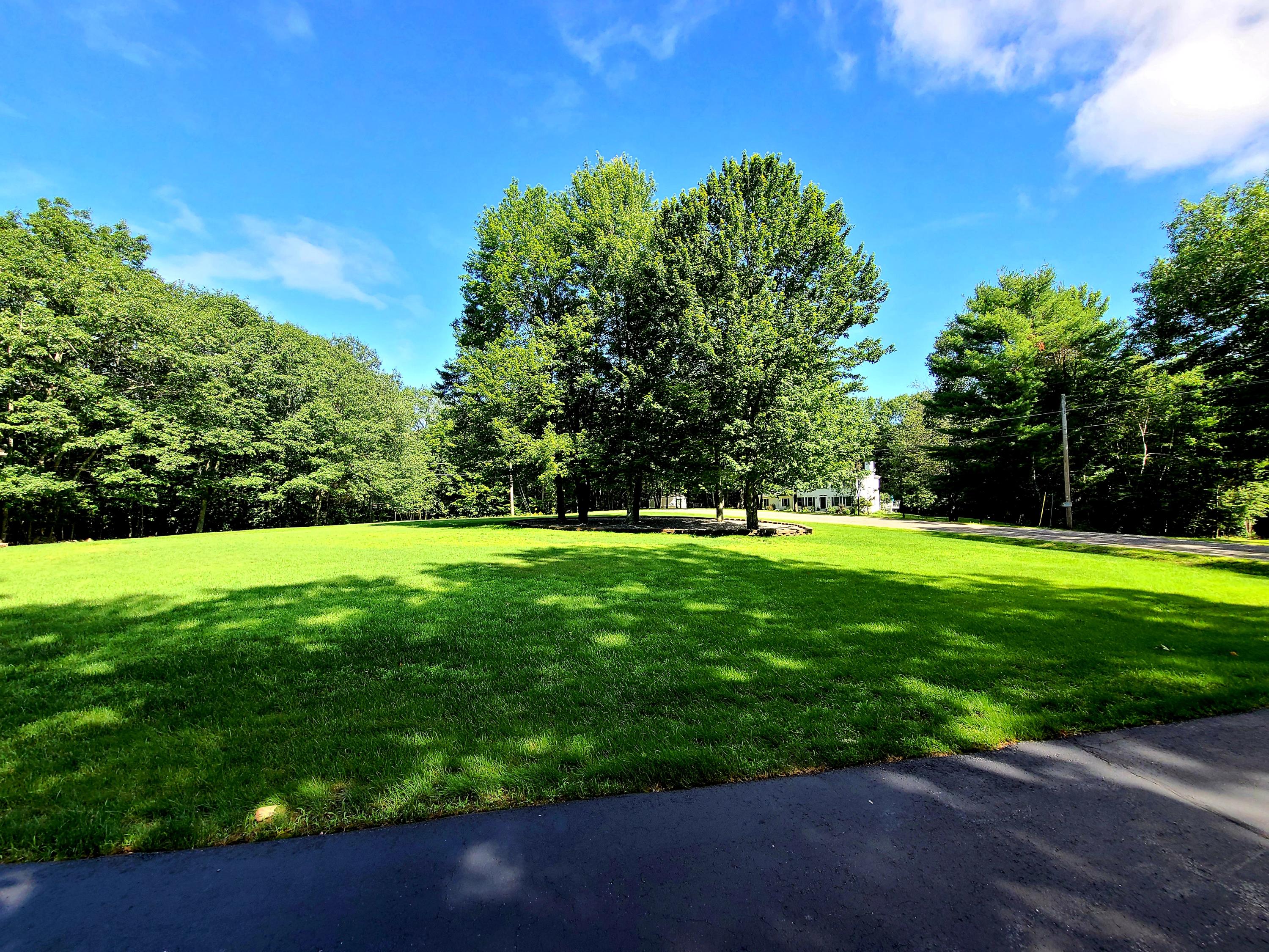 5 Acorn Lane Lewiston ME 04240