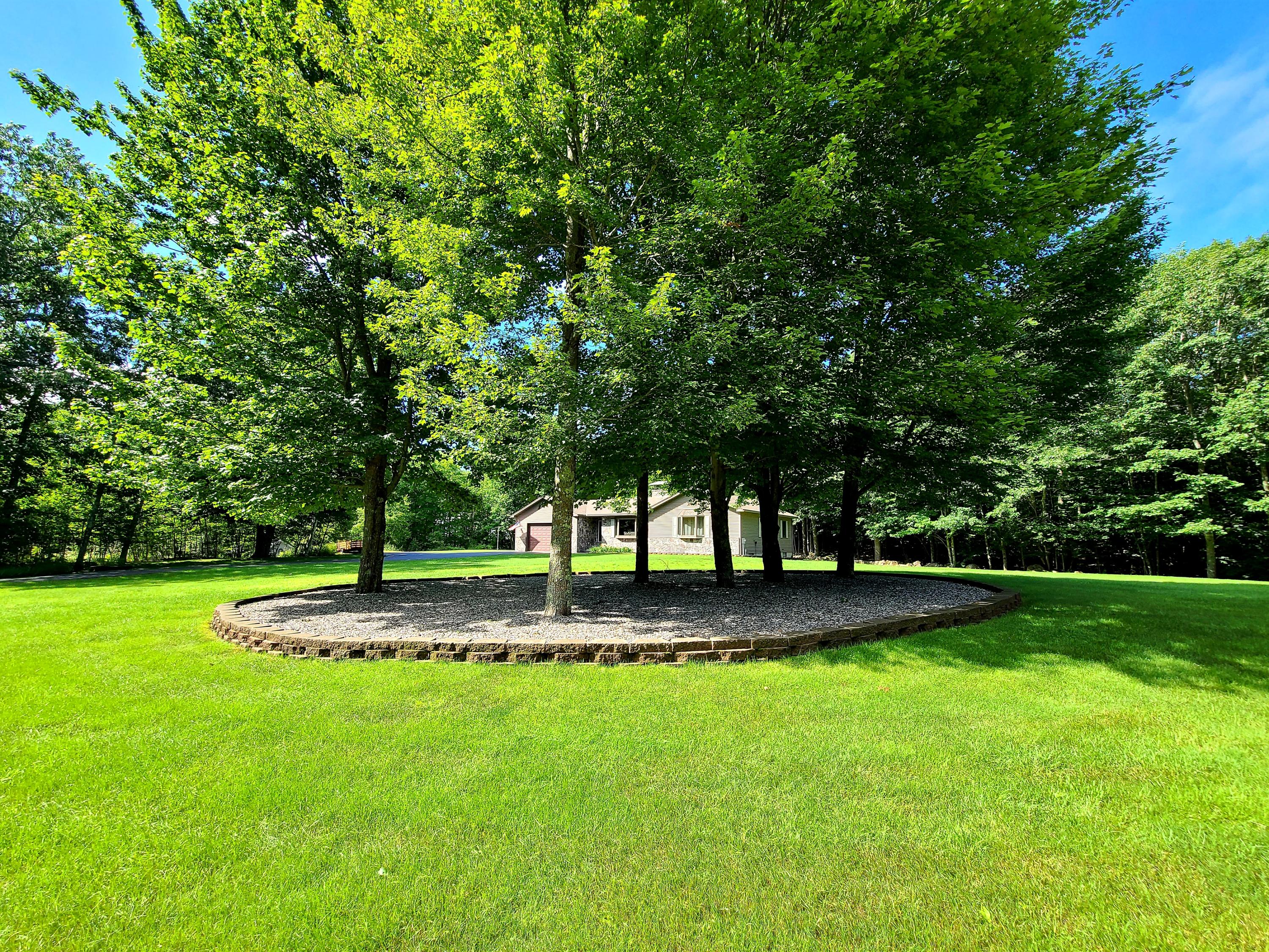 5 Acorn Lane Lewiston ME 04240
