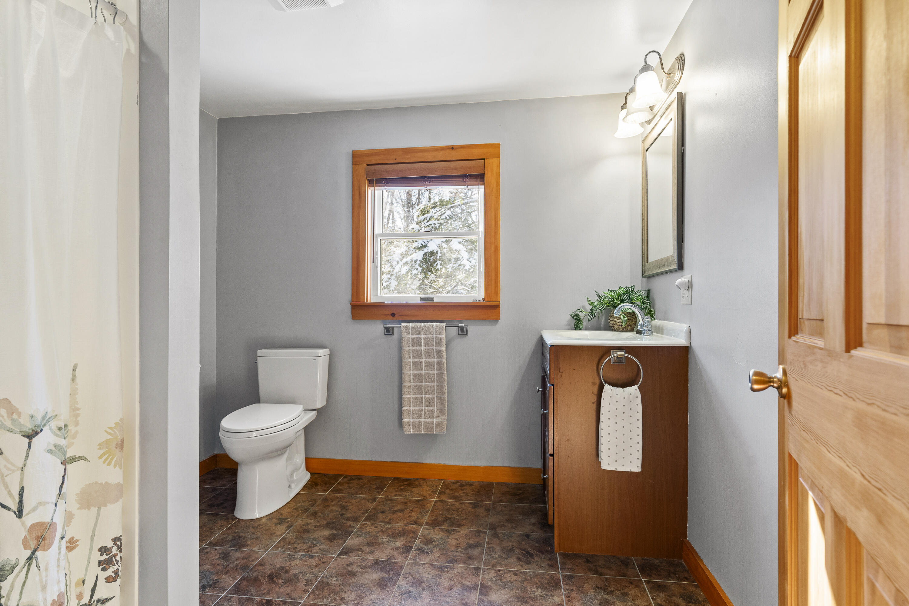 441 Split Rock Road Bristol ME 04539