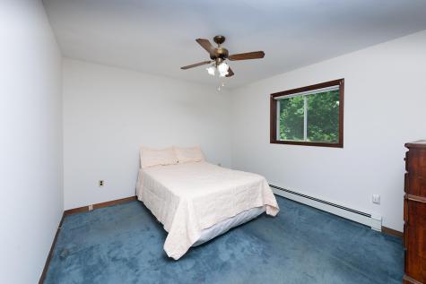 10 Dean Road York ME 03909