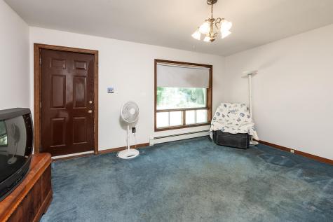 10 Dean Road York ME 03909