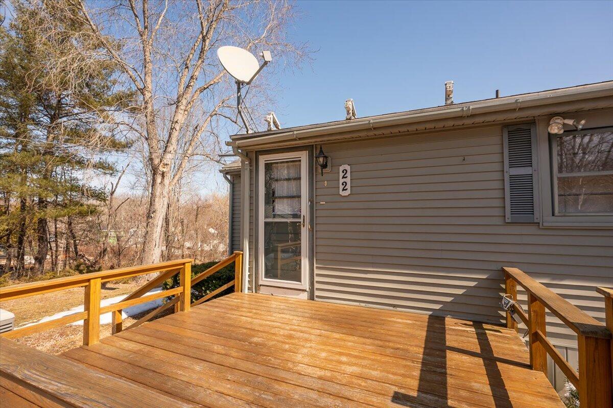 22 Sand Hill Road Wiscasset ME 04578