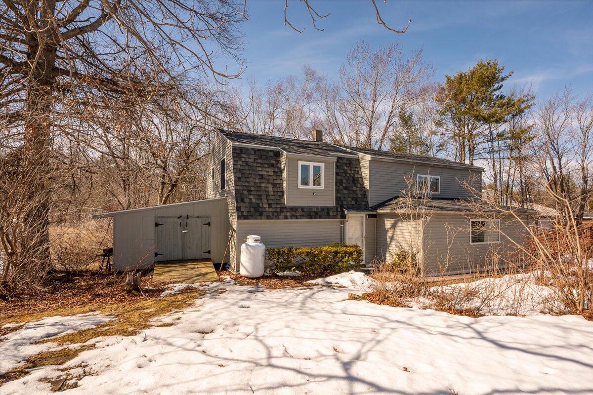 22 Sand Hill Road Wiscasset ME 04578