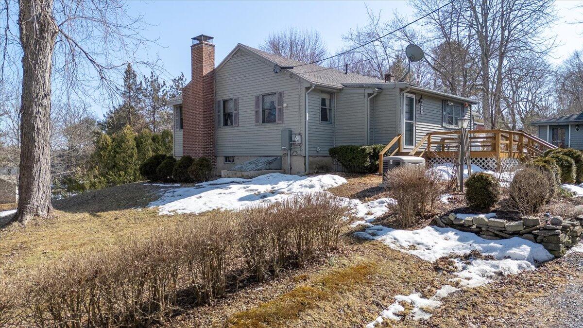 22 Sand Hill Road Wiscasset ME 04578