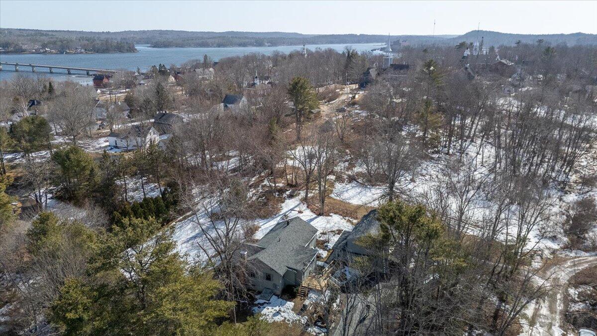 22 Sand Hill Road Wiscasset ME 04578