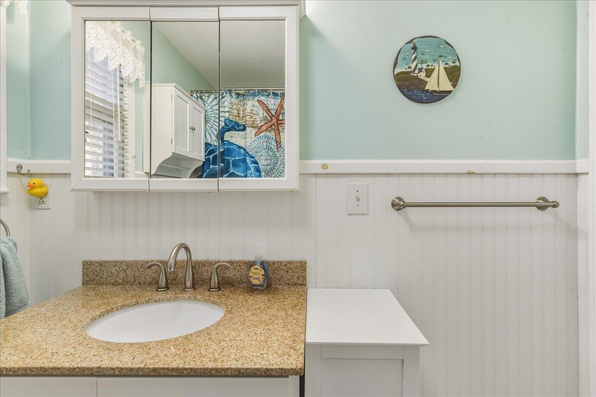 62 Rotherdale Road Brewer ME 04412