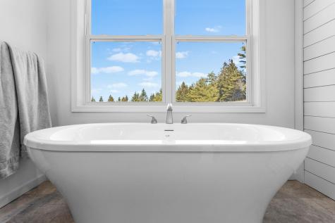 18 Farms Edge Road Lamoine ME 04605