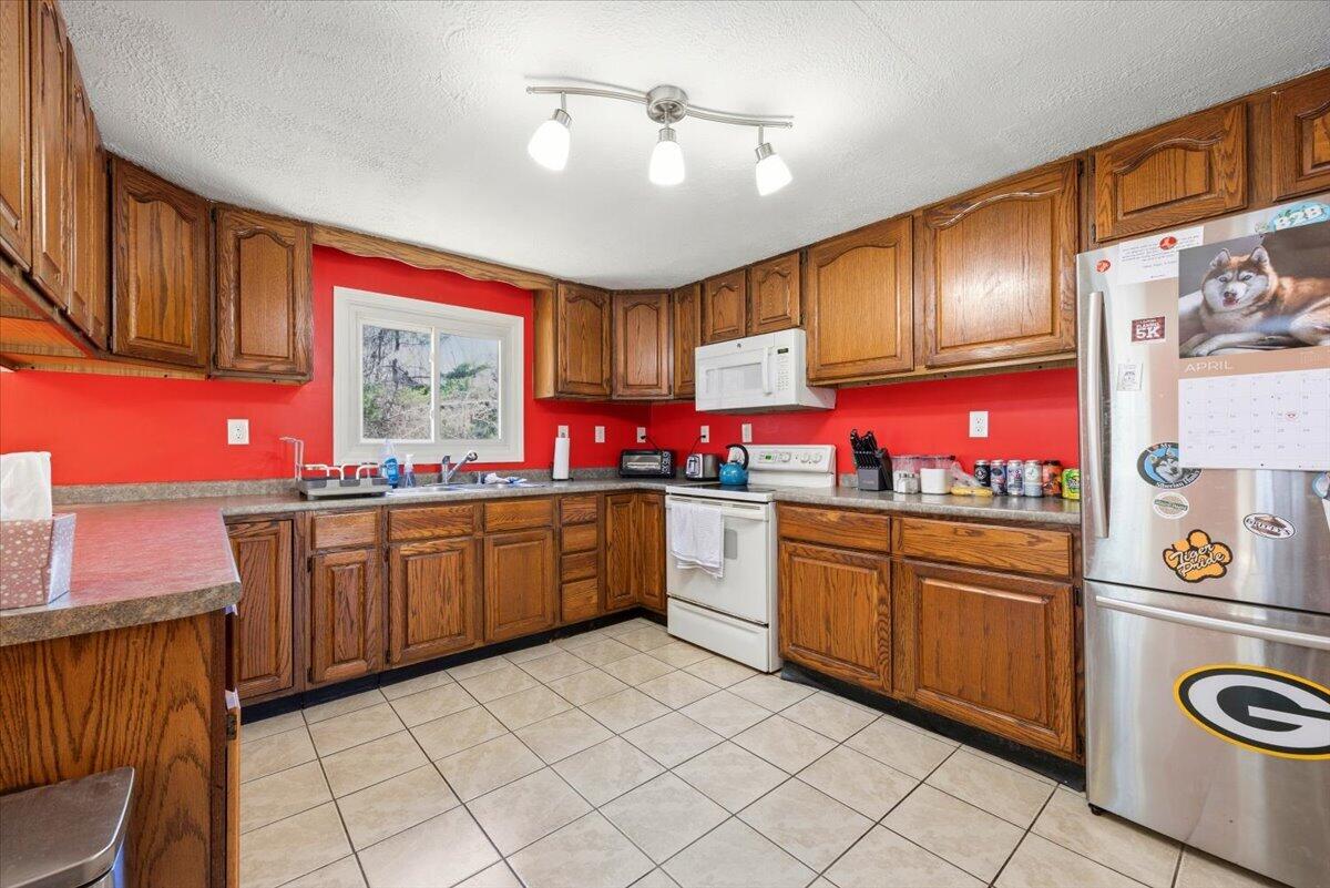 9 Ranwall Avenue Saco ME 04072