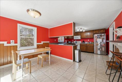 9 Ranwall Avenue Saco ME 04072