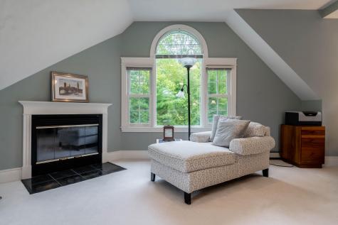 16 Aster Lane Falmouth ME 04105