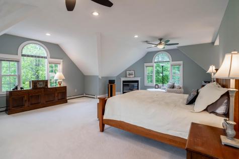 16 Aster Lane Falmouth ME 04105