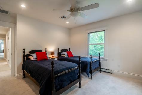 16 Aster Lane Falmouth ME 04105
