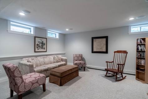 16 Aster Lane Falmouth ME 04105