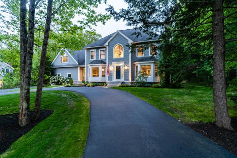 16 Aster Lane Falmouth ME 04105