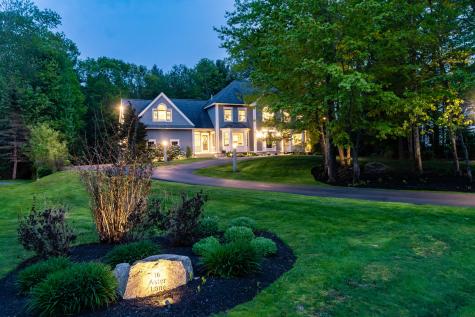 16 Aster Lane Falmouth ME 04105
