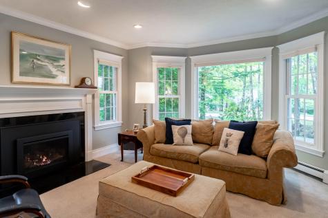 16 Aster Lane Falmouth ME 04105