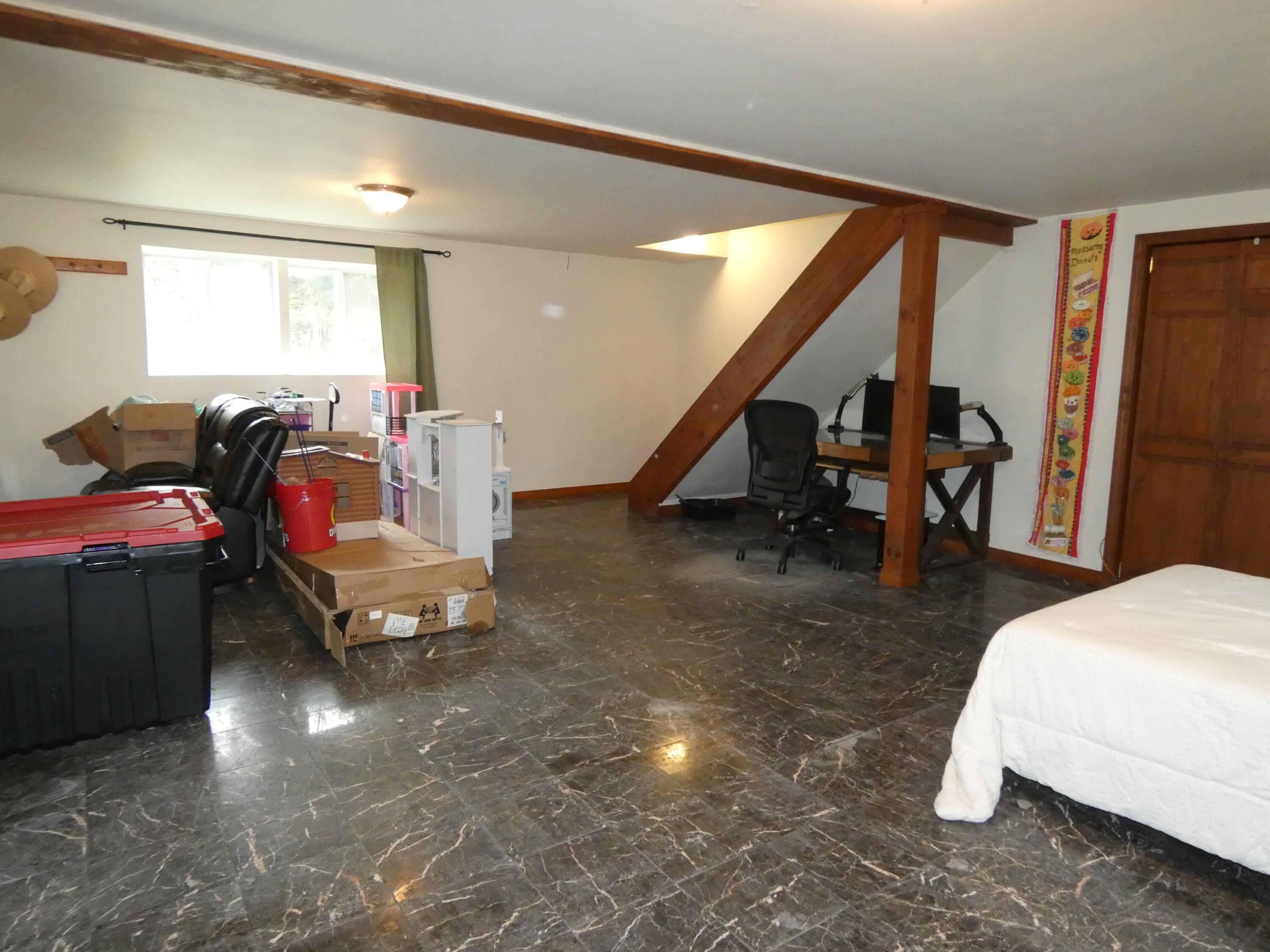 511 River Road Chelsea ME 04330