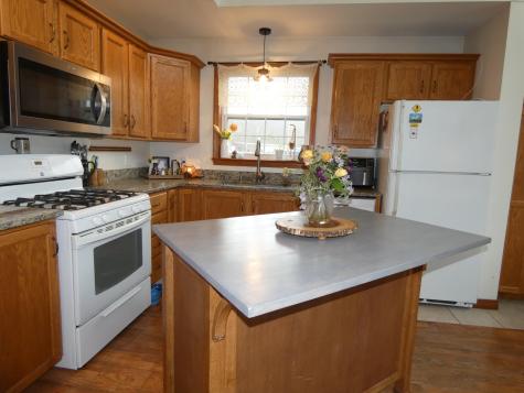 511 River Road Chelsea ME 04330