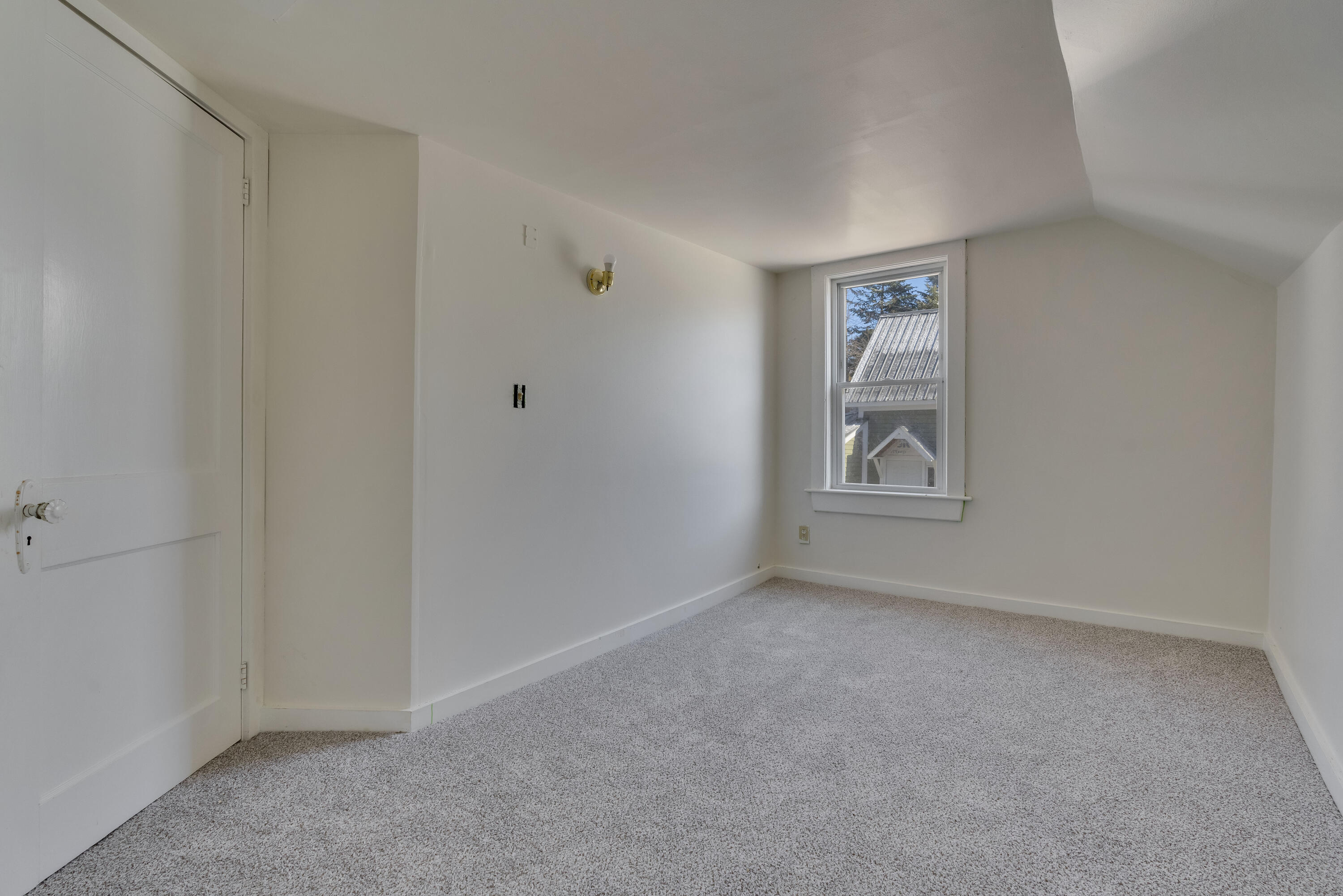 44 Towle Street Auburn ME 04210