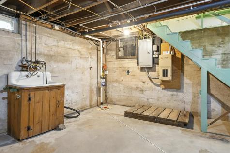 91 Blackstrap Road Falmouth ME 04105