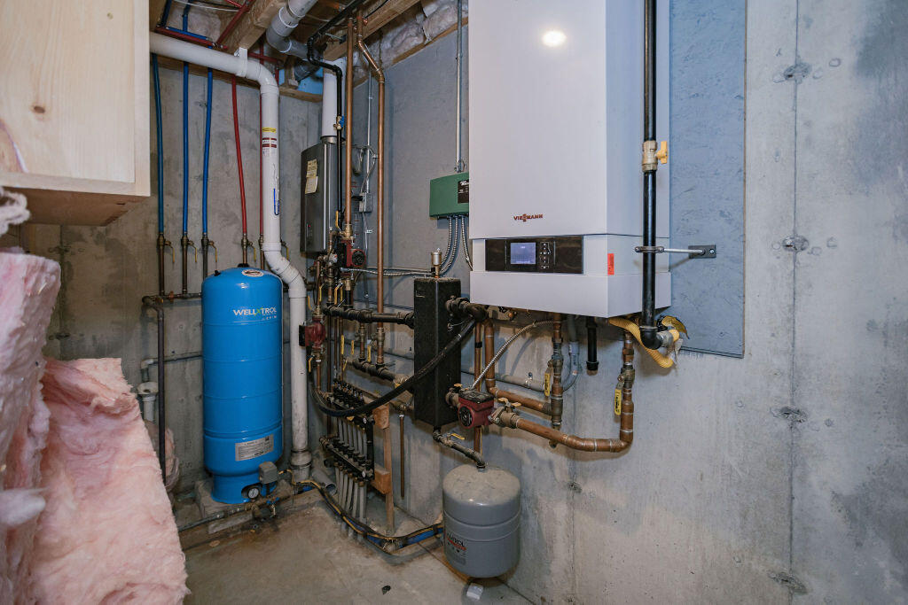 54 Wahl Road Kingfield ME 04947