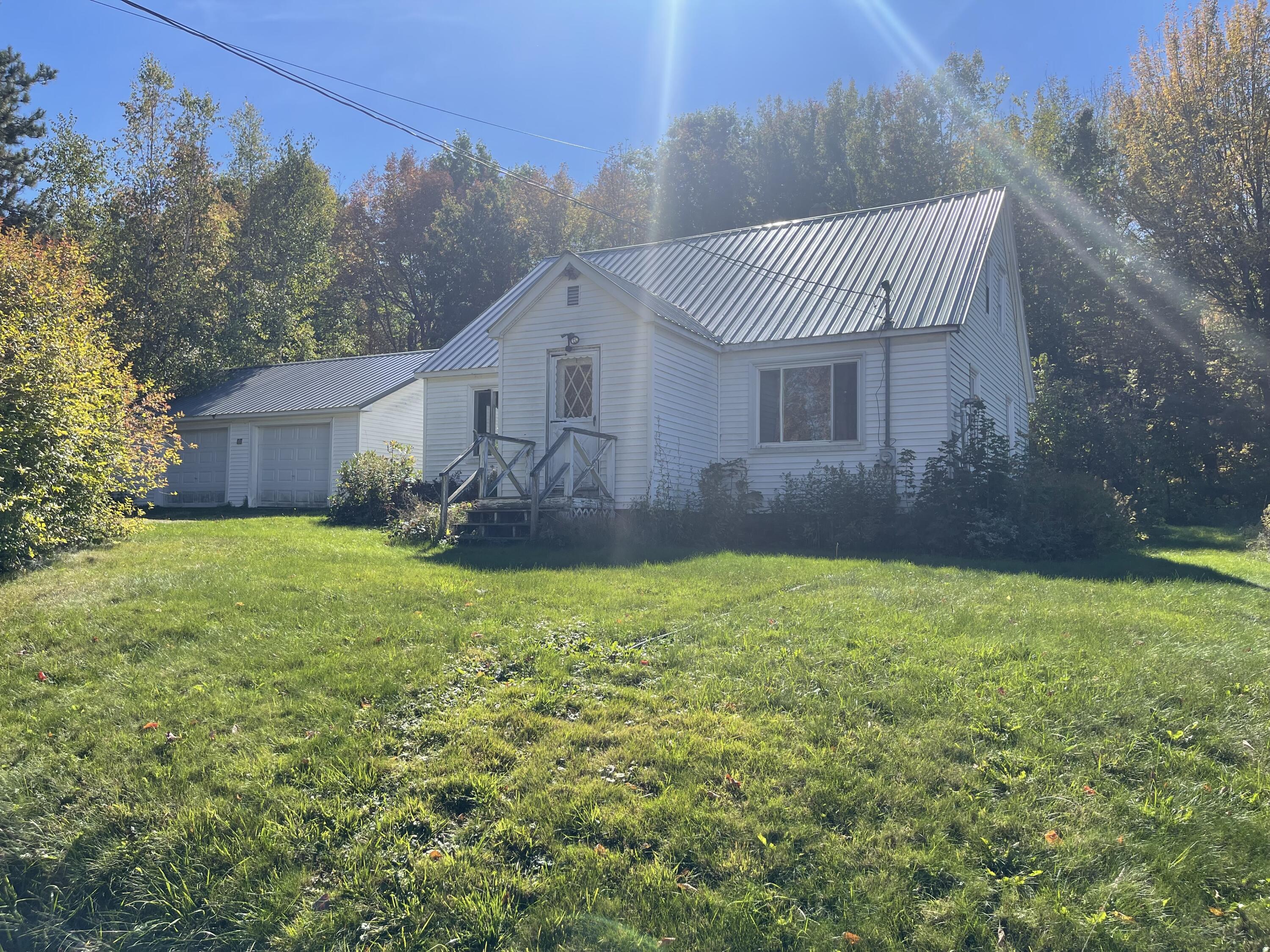 10 Pinkham Street Lincoln ME 04457