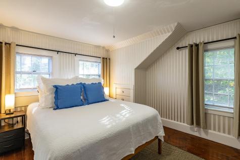 59 High Street Camden ME 04843