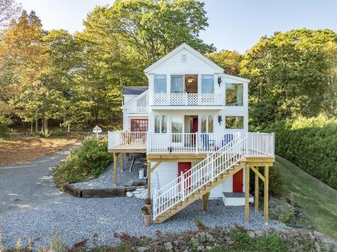 59 High Street Camden ME 04843