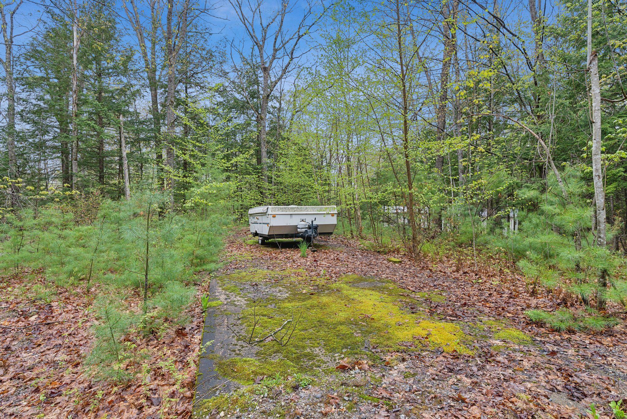 79 Old Route 26 Paris ME 04281