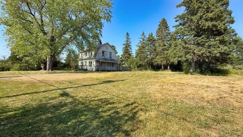 22 Dixie Road Lubec ME 04652