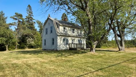 22 Dixie Road Lubec ME 04652