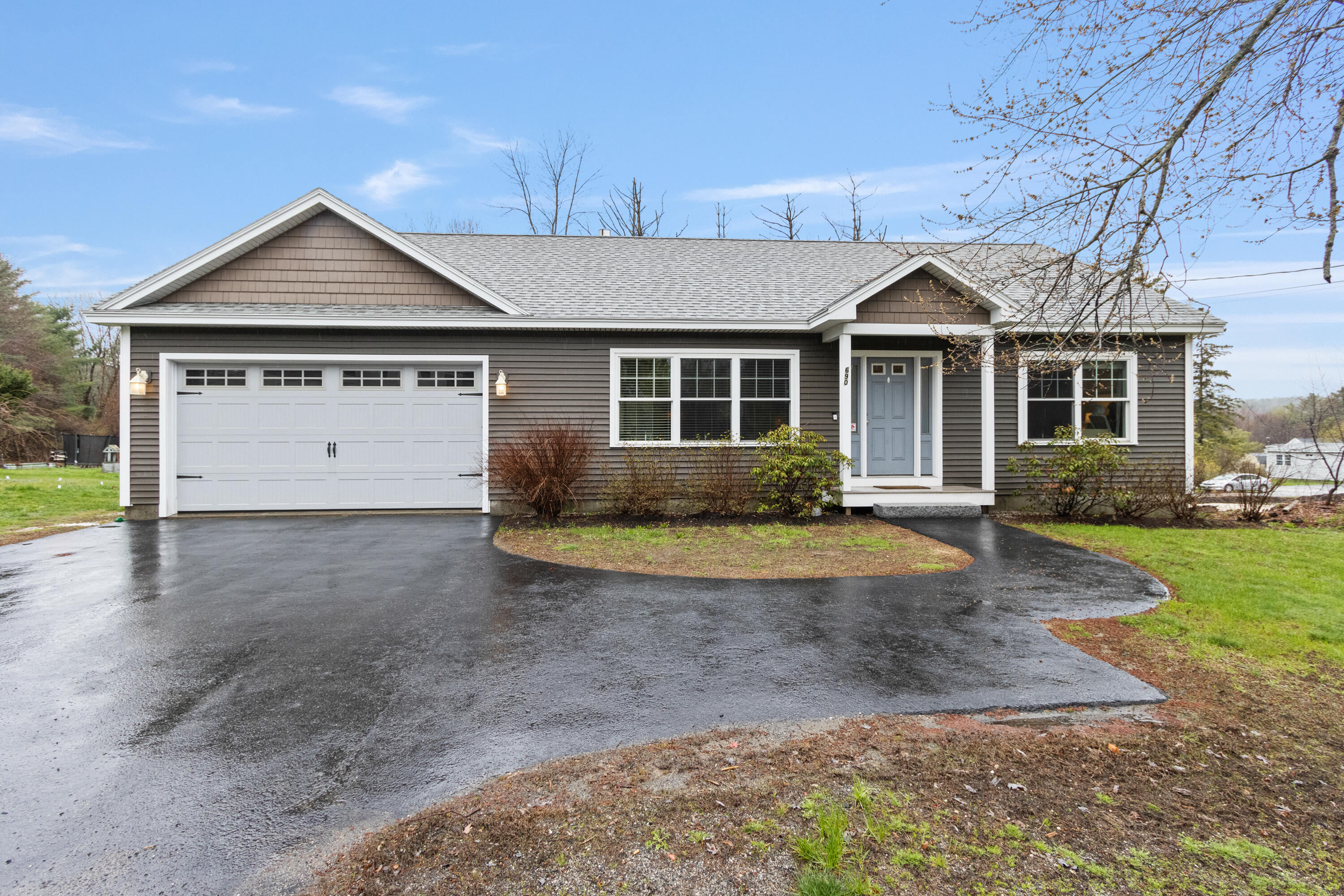 690 Auburn Street Portland ME 04103