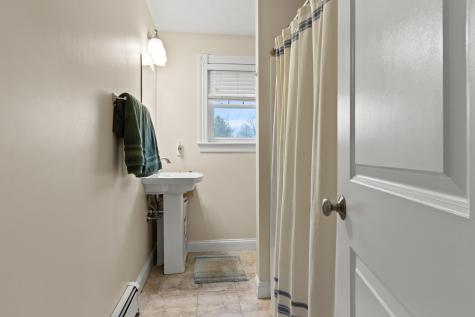 690 Auburn Street Portland ME 04103