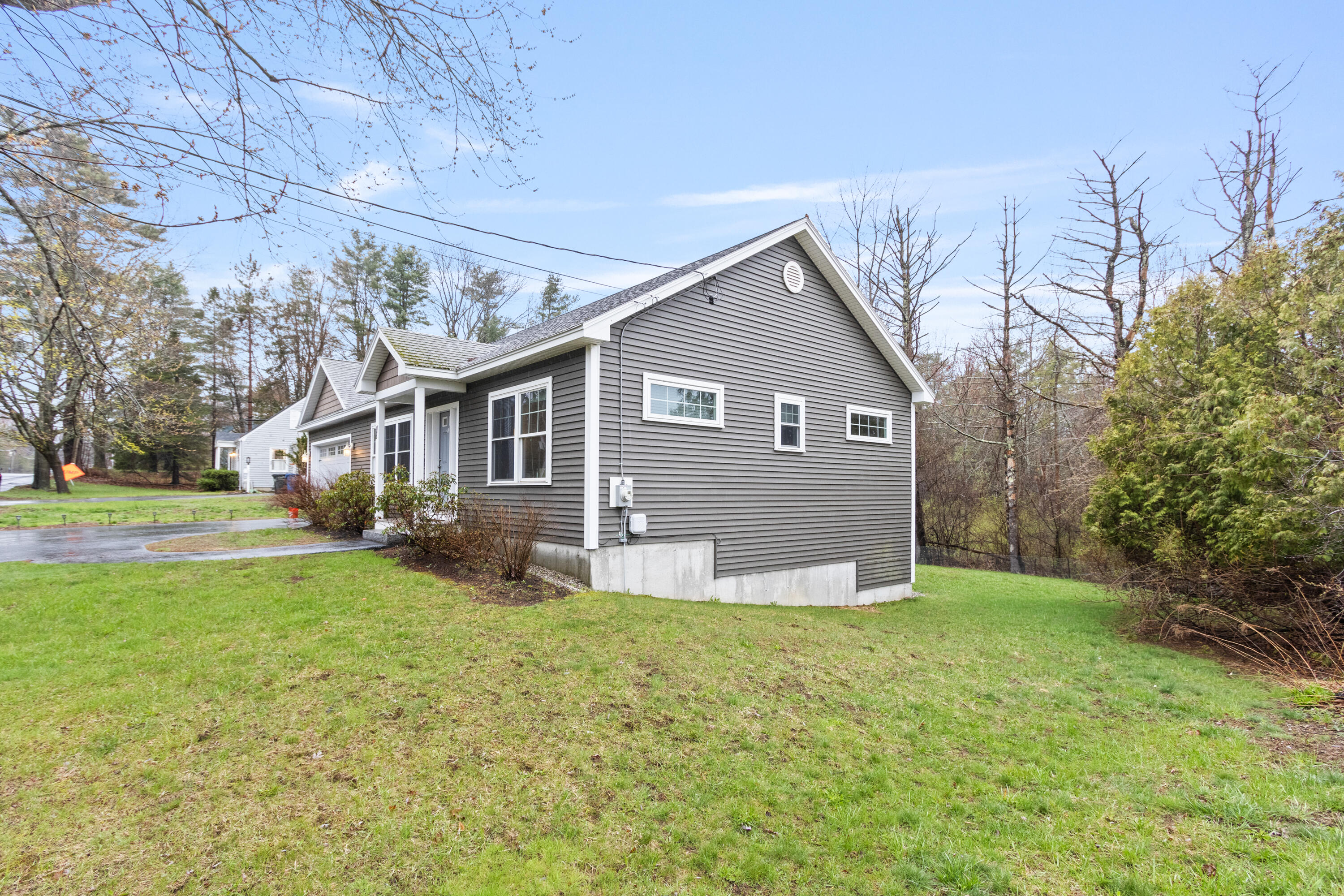 690 Auburn Street Portland ME 04103