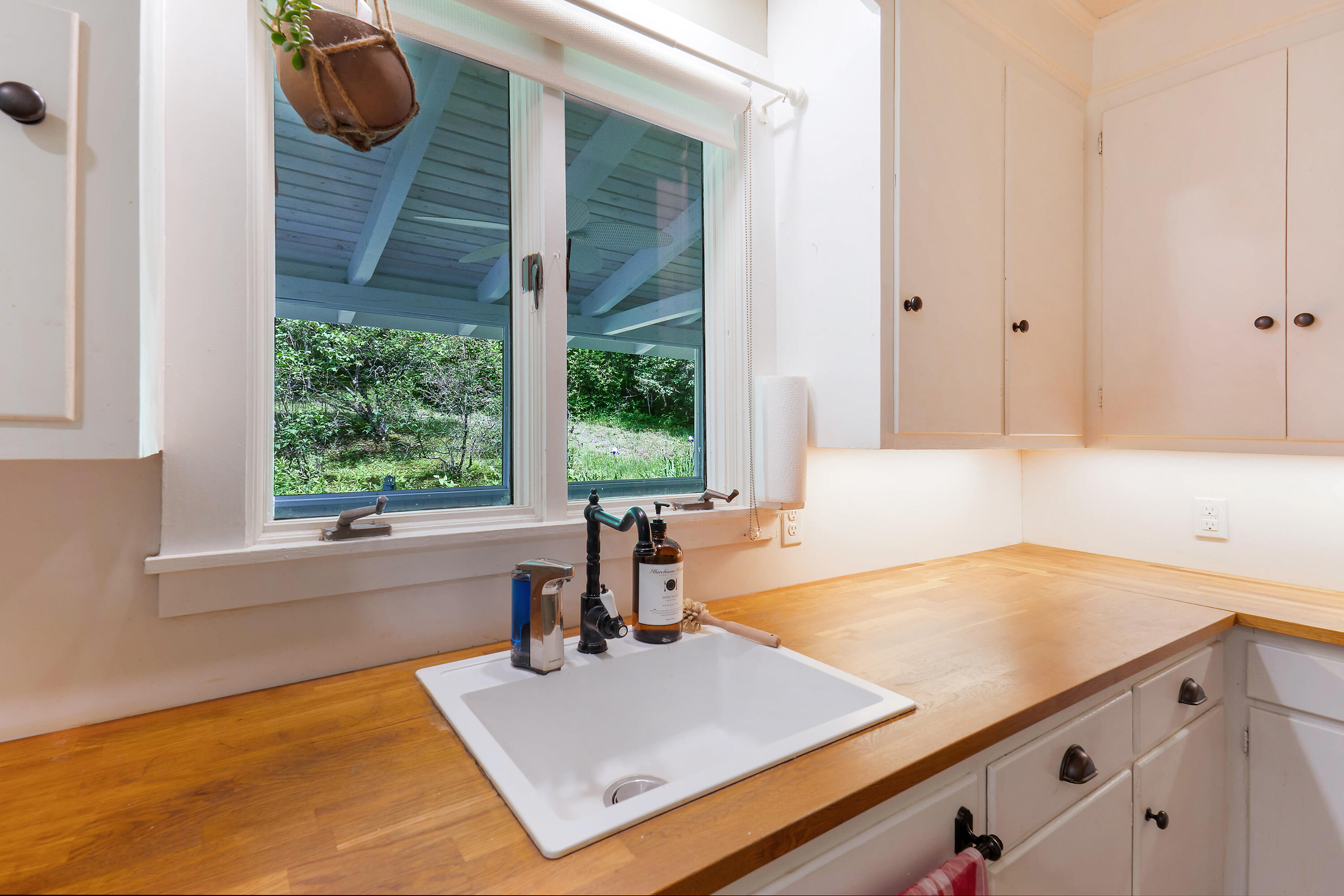 419 River Road Newcastle ME 04553