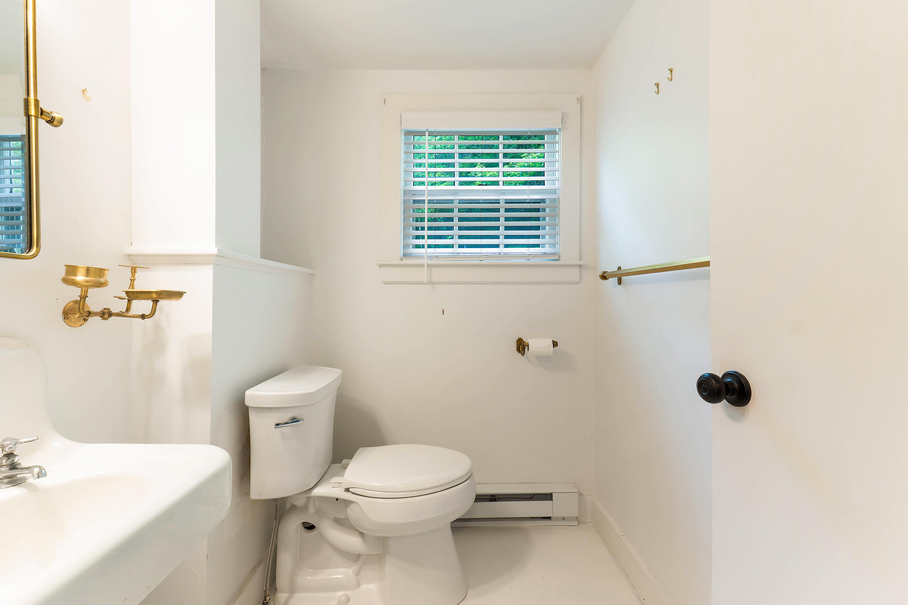 419 River Road Newcastle ME 04553