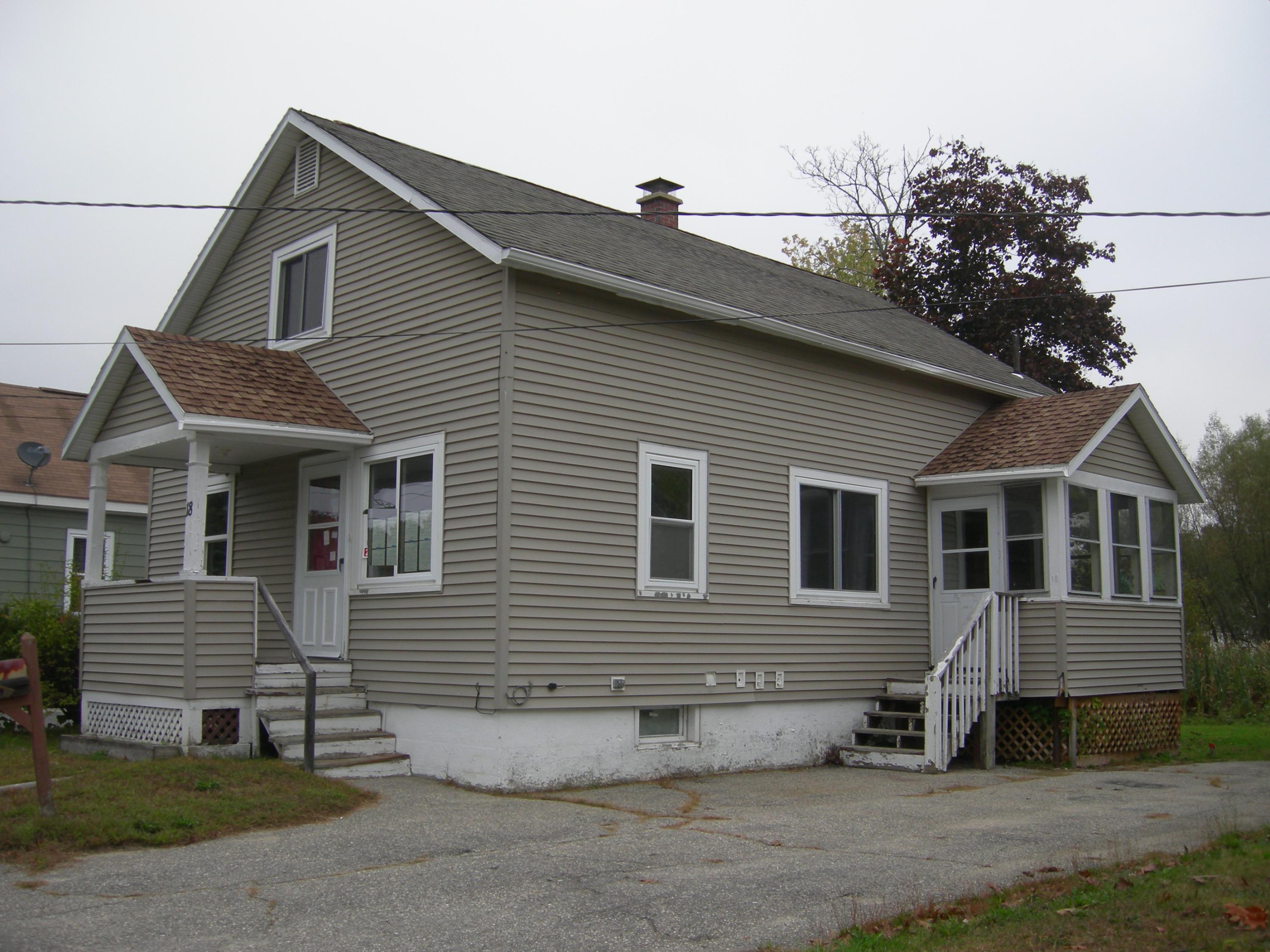 18 Perley Street Lewiston ME 04240