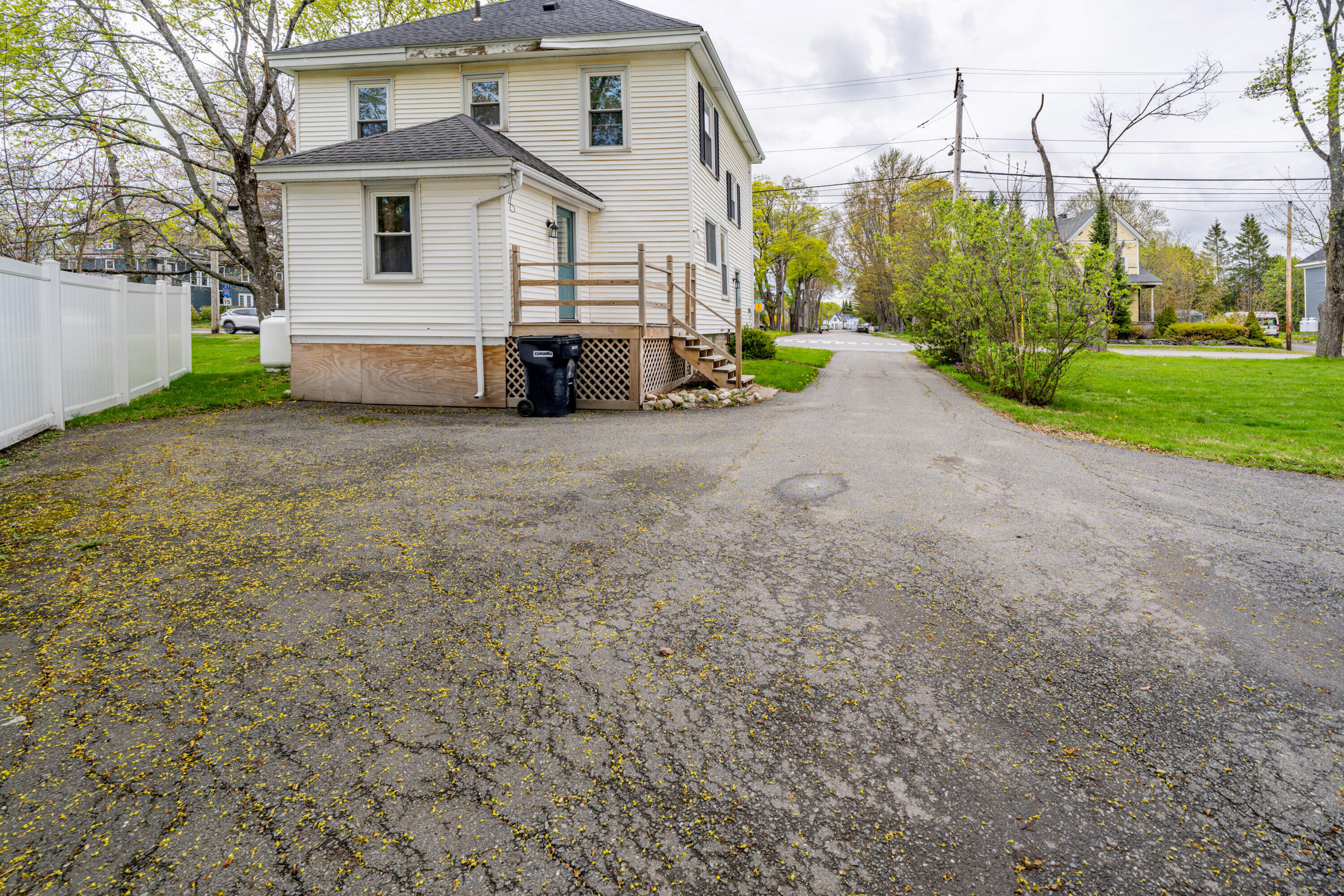744 Hammond Street Bangor ME 04401