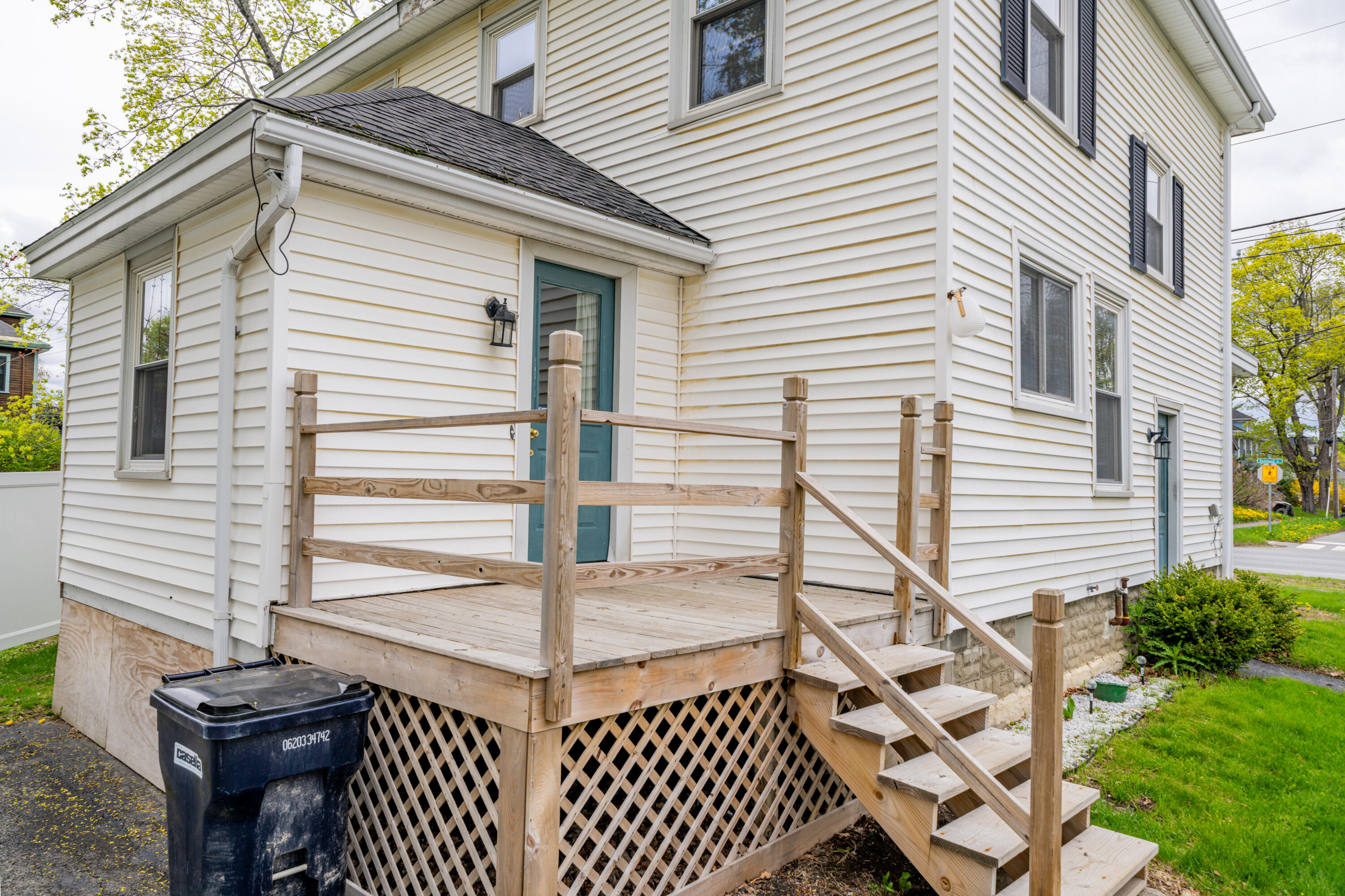 744 Hammond Street Bangor ME 04401