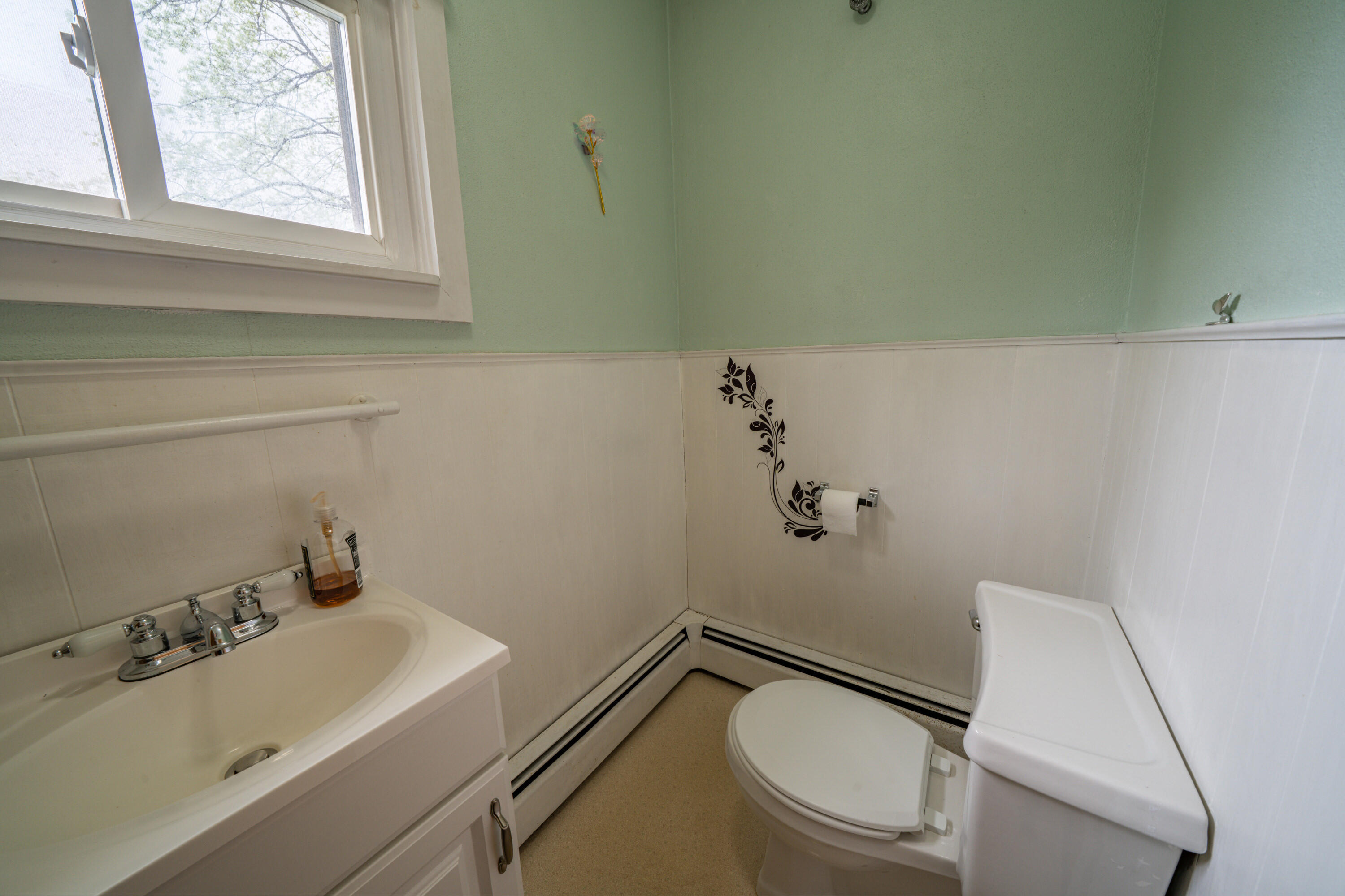 744 Hammond Street Bangor ME 04401