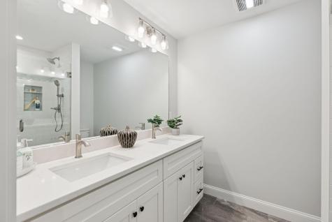 4 Bogey Way Old Orchard Beach ME 04064